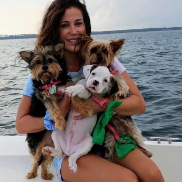 Meet your Posher, Jaime - Picture 2 of 5